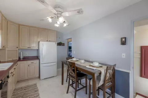 1108 Maynard Ave, Waterloo, IA 50701 photo 11