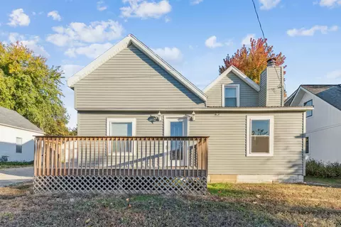 709 E 6th St, Wellsburg, IA 50680
