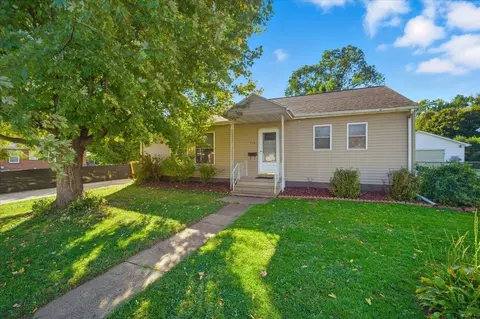 710 Eureka St, Waterloo, IA 50702