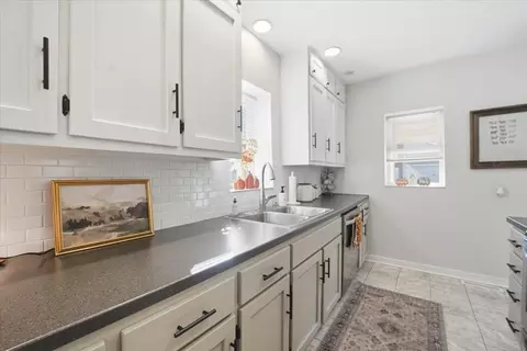 710 Eureka St, Waterloo, IA 50702 photo 9