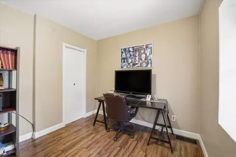 710 Eureka St, Waterloo, IA 50702 photo 12