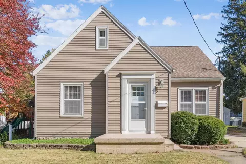 811 Hammond Ave, Waterloo, IA 50702