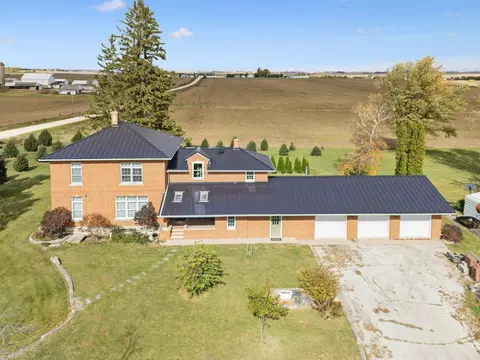 3452 B Ave, Arlington, IA 50606