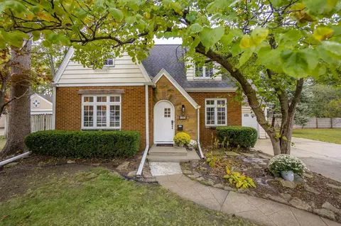 928 Kimball Ave, Waterloo, IA 50702