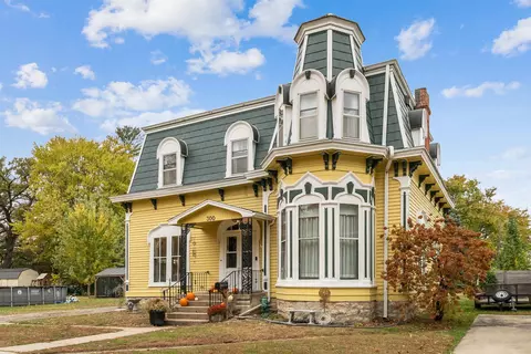 300 E Union St, Manchester, IA 52057