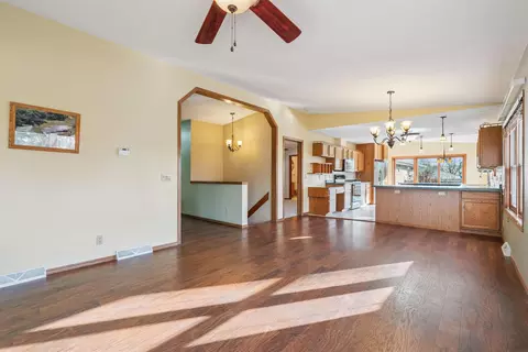 Living - 212 Eagle Dr, Mcgregor, IA 52157 photo 4 of 7