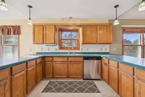 Kitchen - 212 Eagle Dr, Mcgregor, IA 52157 photo 2 of 3