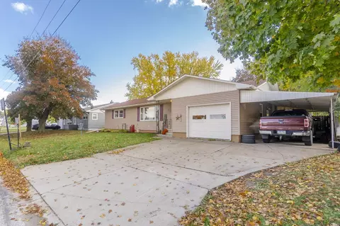 231 W Franklin, Denver, IA 50622