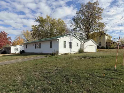 1200 NE 6th Ave, Independence, IA 50644