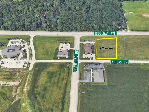 lot W Ridgeway Ave, Waterloo, IA 50701