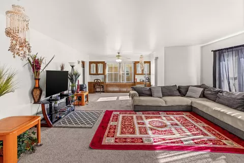 Living - 507 E 507 12 E Mitchell Ave, Waterloo, IA 50702 photo 2 of 6