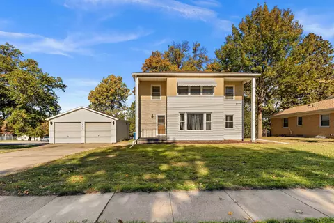 507 E 507 12 E Mitchell Ave, Waterloo, IA 50702