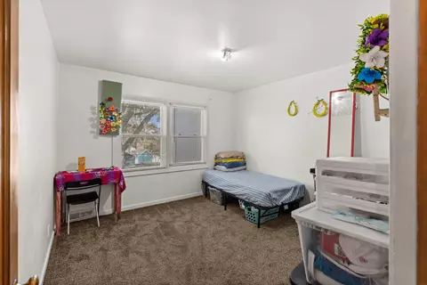 Bedroom - 507 E 507 12 E Mitchell Ave, Waterloo, IA 50702 photo 6 of 6