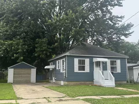 402 15th Ave, Charles City, IA 50616
