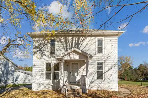 403 E Jackson St, Shell Rock, IA 50670