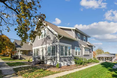 405 Bethel St, Parkersburg, IA 50665