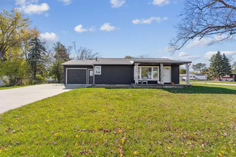 2621 University Ave, Waterloo, IA 50701