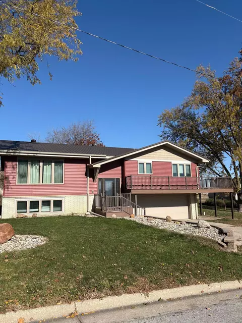 402 Pfaltzgaff St, Allison, IA 50602