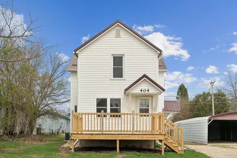 404 Franklin St, Elgin, IA 52141