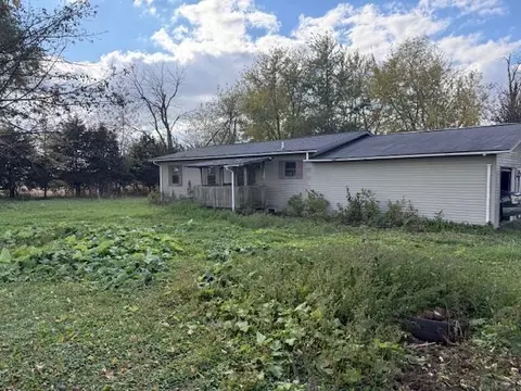 10339 Foulk Rd, La Porte City, IA 50651
