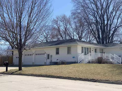 600 S Iowa, Charles City, IA 50616