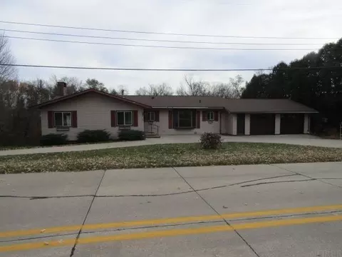 603 Acre St, Guttenberg, IA 52052