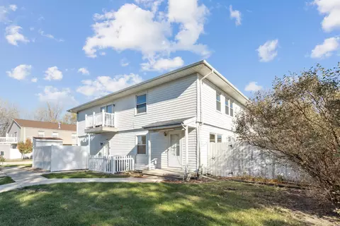 4870 Harmony Pl, Waterloo, IA 50701