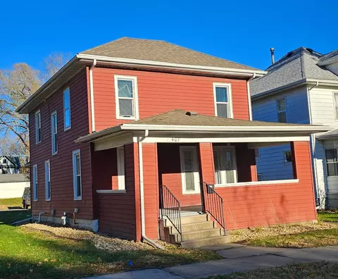 407 Locust, Waterloo, IA 50701