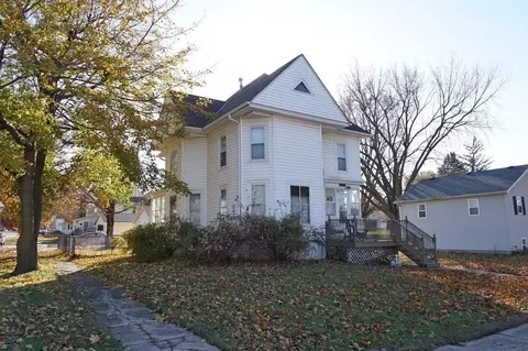 1032 Walnut St, Osage, IA 50461