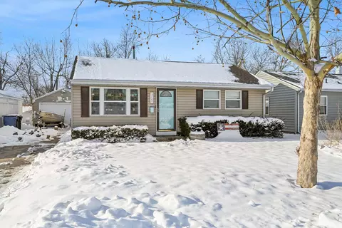 3724 NE F Ave, Cedar Rapids, IA 52402