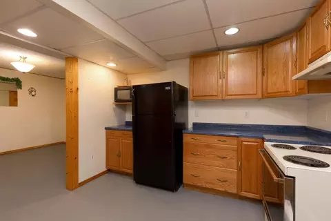 Kitchen - 320 Valley, Waterloo, IA 50701 photo 4 of 4