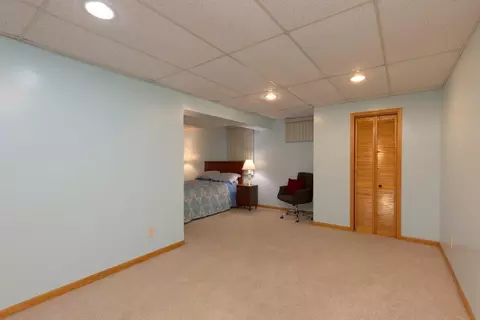 Bedroom - 320 Valley, Waterloo, IA 50701 photo 6 of 7