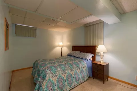 Bedroom - 320 Valley, Waterloo, IA 50701 photo 7 of 7