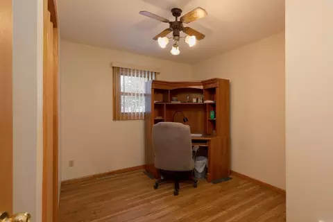 Bedroom - 320 Valley, Waterloo, IA 50701 photo 1 of 7