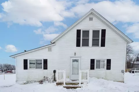 412 Warren St, Aurora, IA 50607