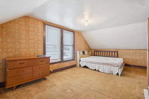 Bedroom - 412 Warren St, Aurora, IA 50607 photo 2 of 2
