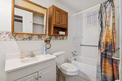 Bath - 412 Warren St, Aurora, IA 50607 photo 1 of 1