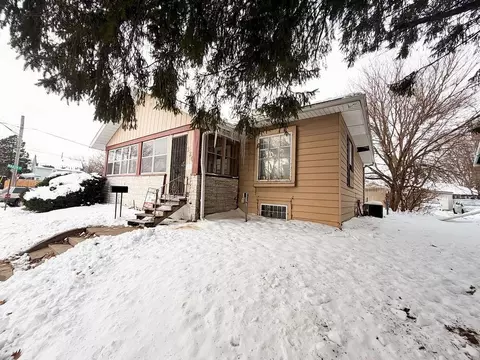 226 Campbell Ave, Waterloo, IA 50701