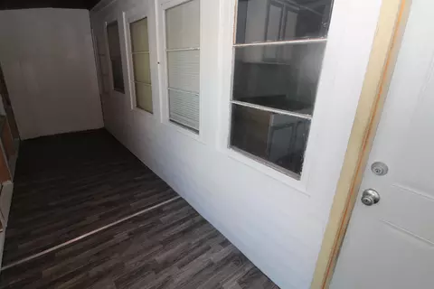 Entry Way - 712 Upton Ave, Waterloo, IA 50701 photo 1 of 1