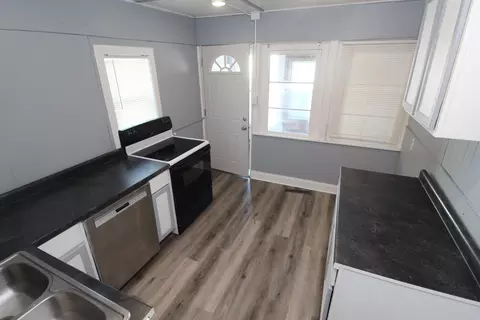 Kitchen - 712 Upton Ave, Waterloo, IA 50701 photo 3 of 3