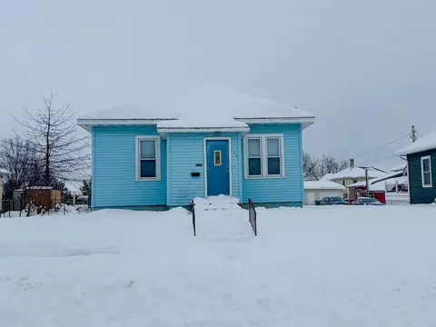 106 Jones St, West Union, IA 52175