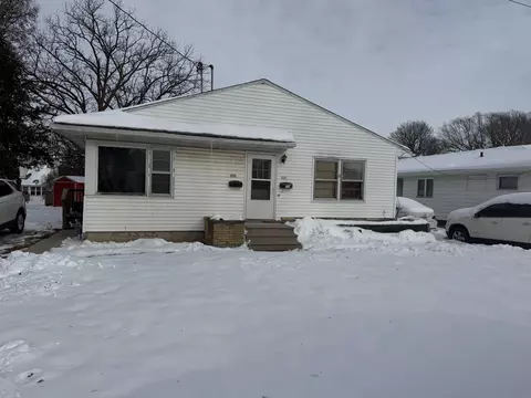 415-417 Bourland Ave, Waterloo, IA 50702
