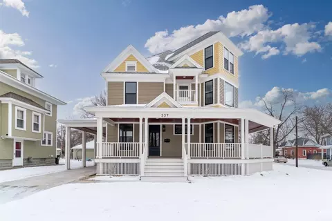 337 Almond St, Waterloo, IA 50703