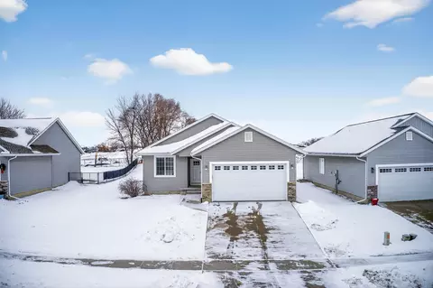 4803 Millenium Dr, Cedar Falls, IA 50613