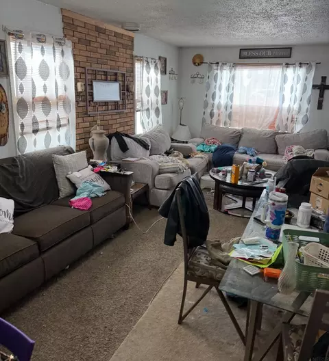 1219 Dundee, Waterloo, IA 50701 photo 2
