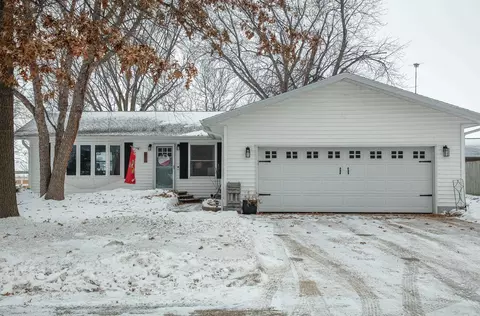 501 West St, Plainfield, IA 50666