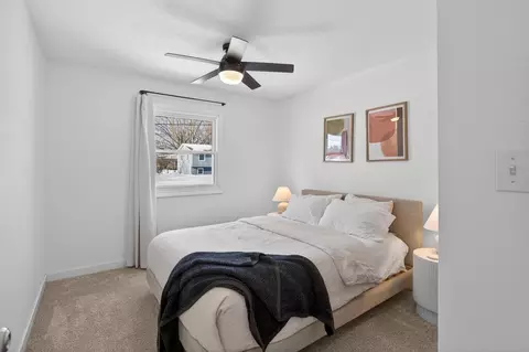 Bedroom - 943 Progress Ave, Waterloo, IA 50701 photo 5 of 5