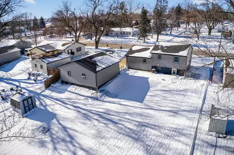 View/Area - 943 Progress Ave, Waterloo, IA 50701 photo 2 of 3