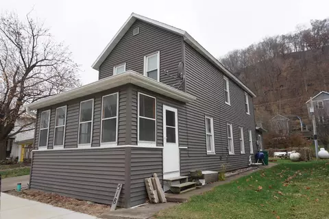 518 Main Street Cmn, Mcgregor, IA 52157