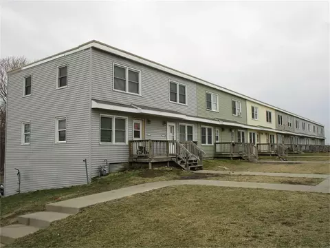 1223 W Mullan Ave, Waterloo, IA 50701